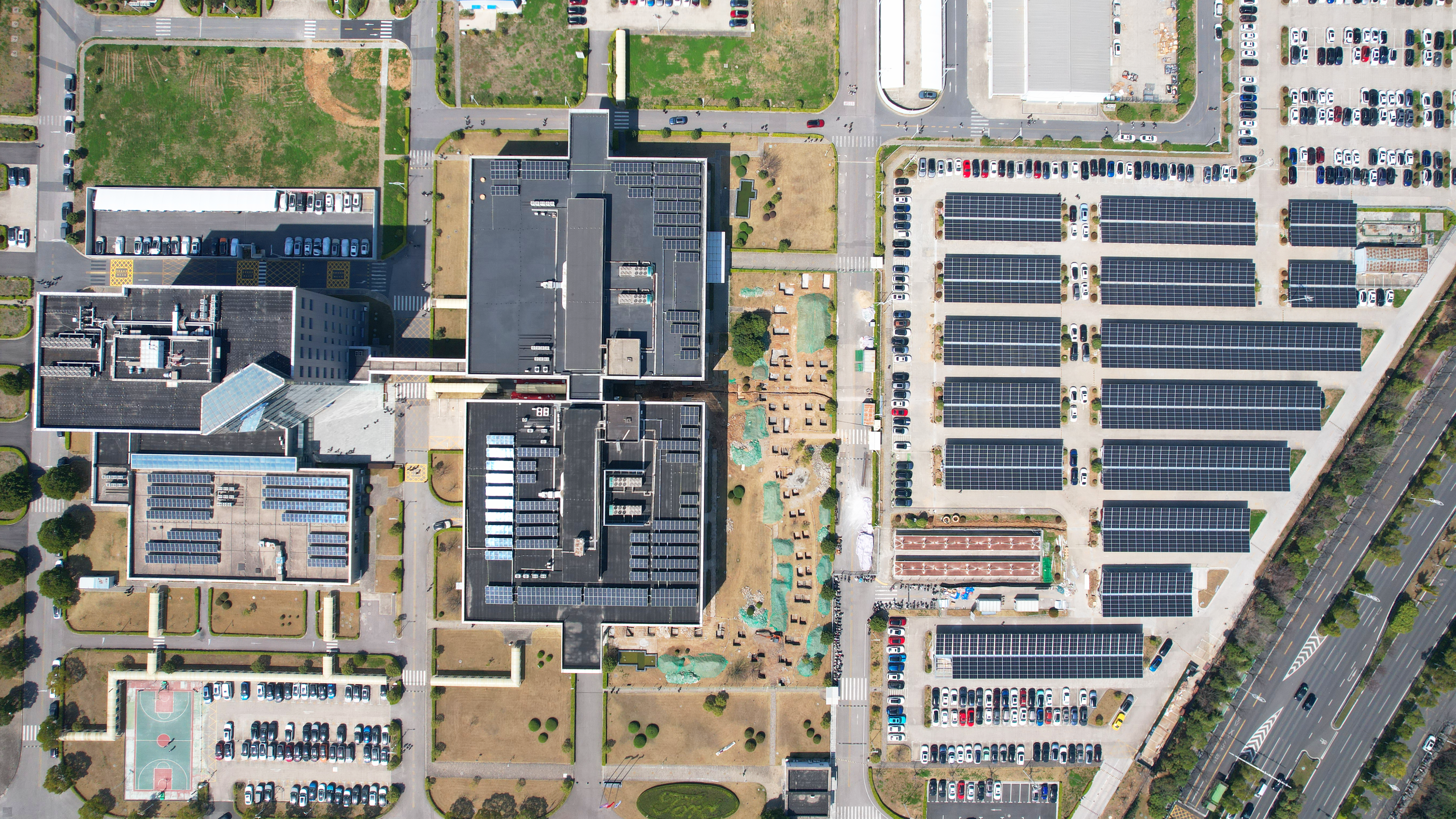 134MW项目并网！解码太阳集团·(中国)科技工商业分布式项目430“并网潮”